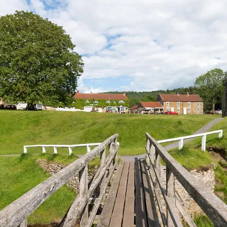 Stoneleigh * Hutton le Hole